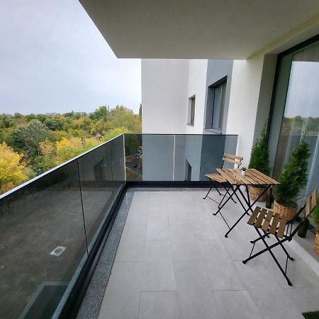 Green Tam - Nature Heaven - Private Parking Bukarest Exterior foto